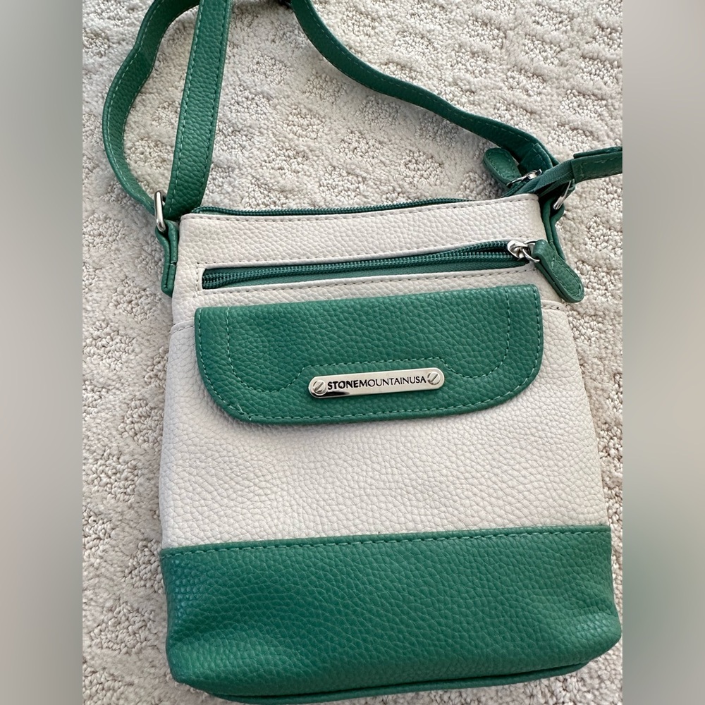 LIKE NEW Purse